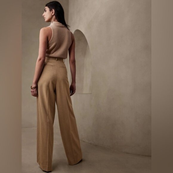 RETAIL BR Petite Wide Leg Italian Wool Pant in Camel - Picture 3 of 12